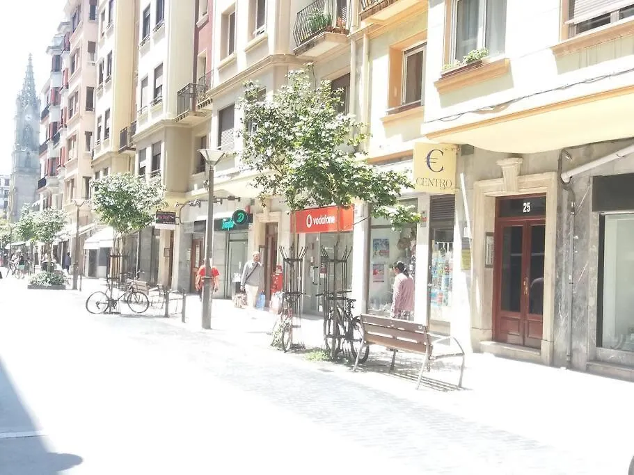 Apartamento Junto A La Playa De Gros Ess02373 San Sebastian 0*,